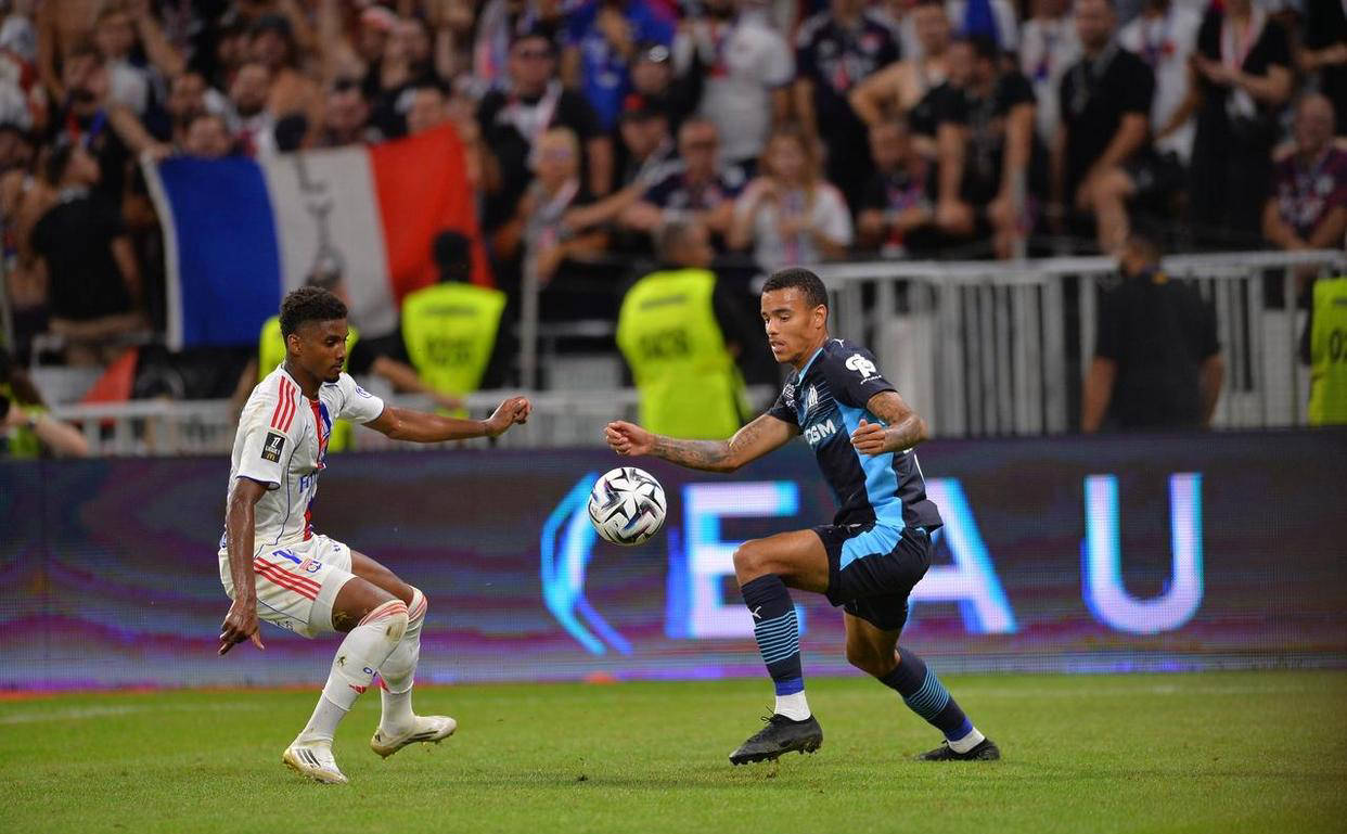 雷火电竞官网-洛里昂队在比赛中展现出强大的实力