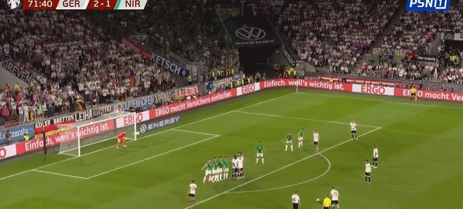 波兰队在欧预赛中连胜三场令人称奇