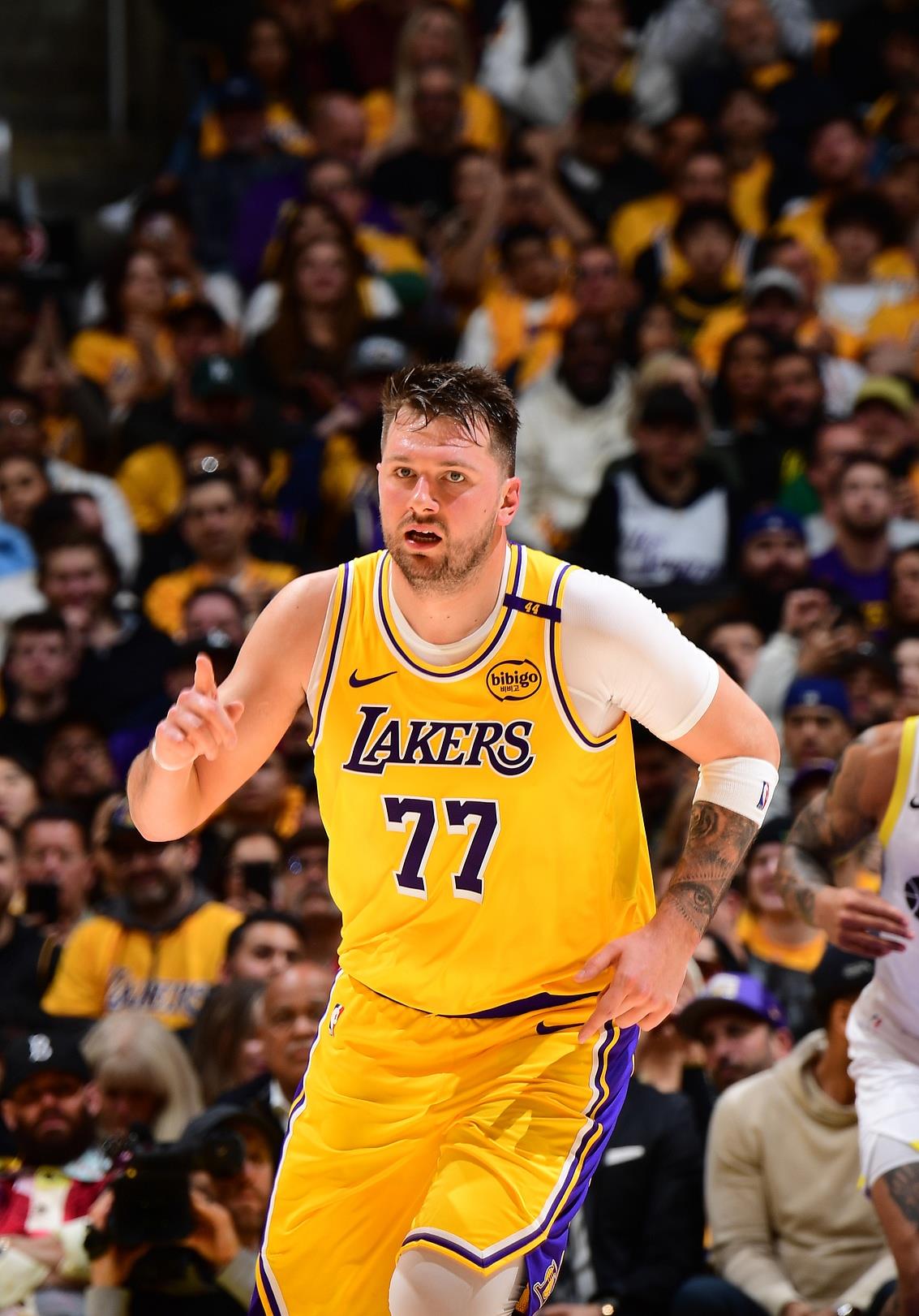 雷火电竞网站-勇士战绩下滑，团队整体失水