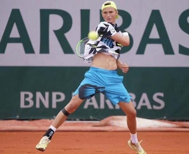 雷火电竞充值-瑞士运动员夺冠男子单打网球