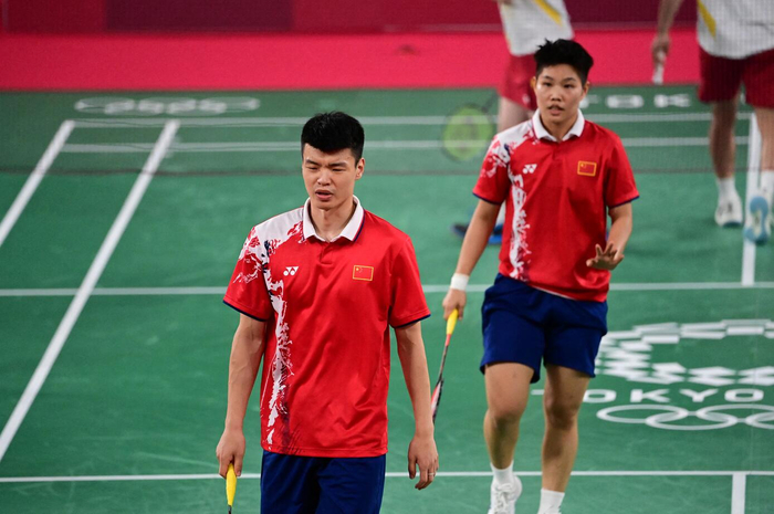 包含日本队逆转中国队，黄鸭组合关键制胜的词条