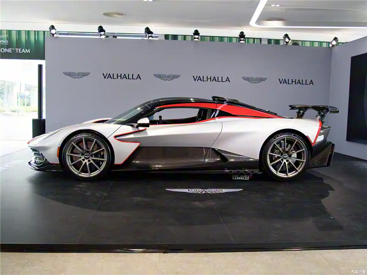 威廉姆斯完胜阿斯顿马丁，皮亚斯特里状态火热