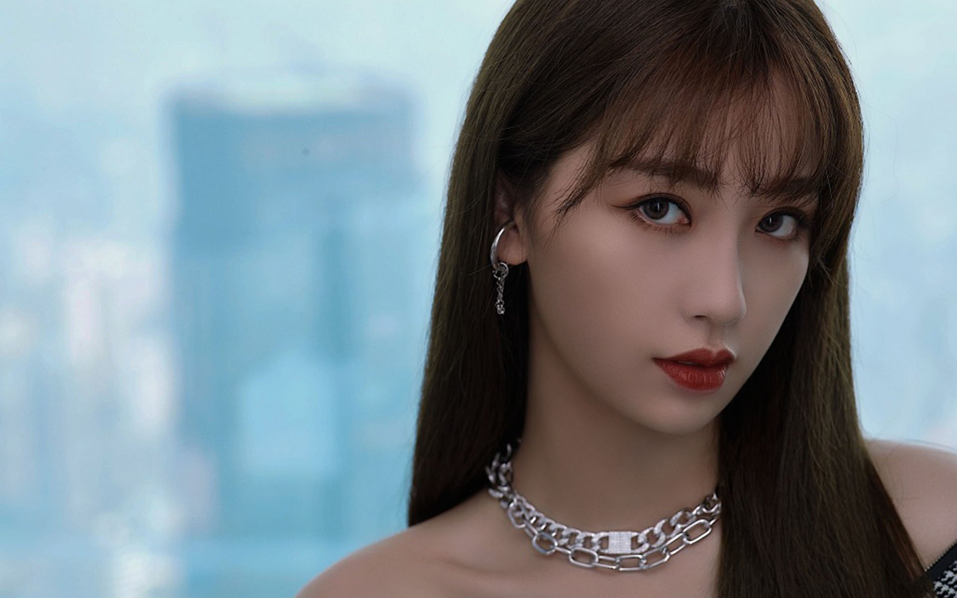 雷火电竞官网-F1新赛季焦点战，墨西哥骆驼战术逆袭沙特沙漠，揭幕战上演豪车与骆驼的终极对决