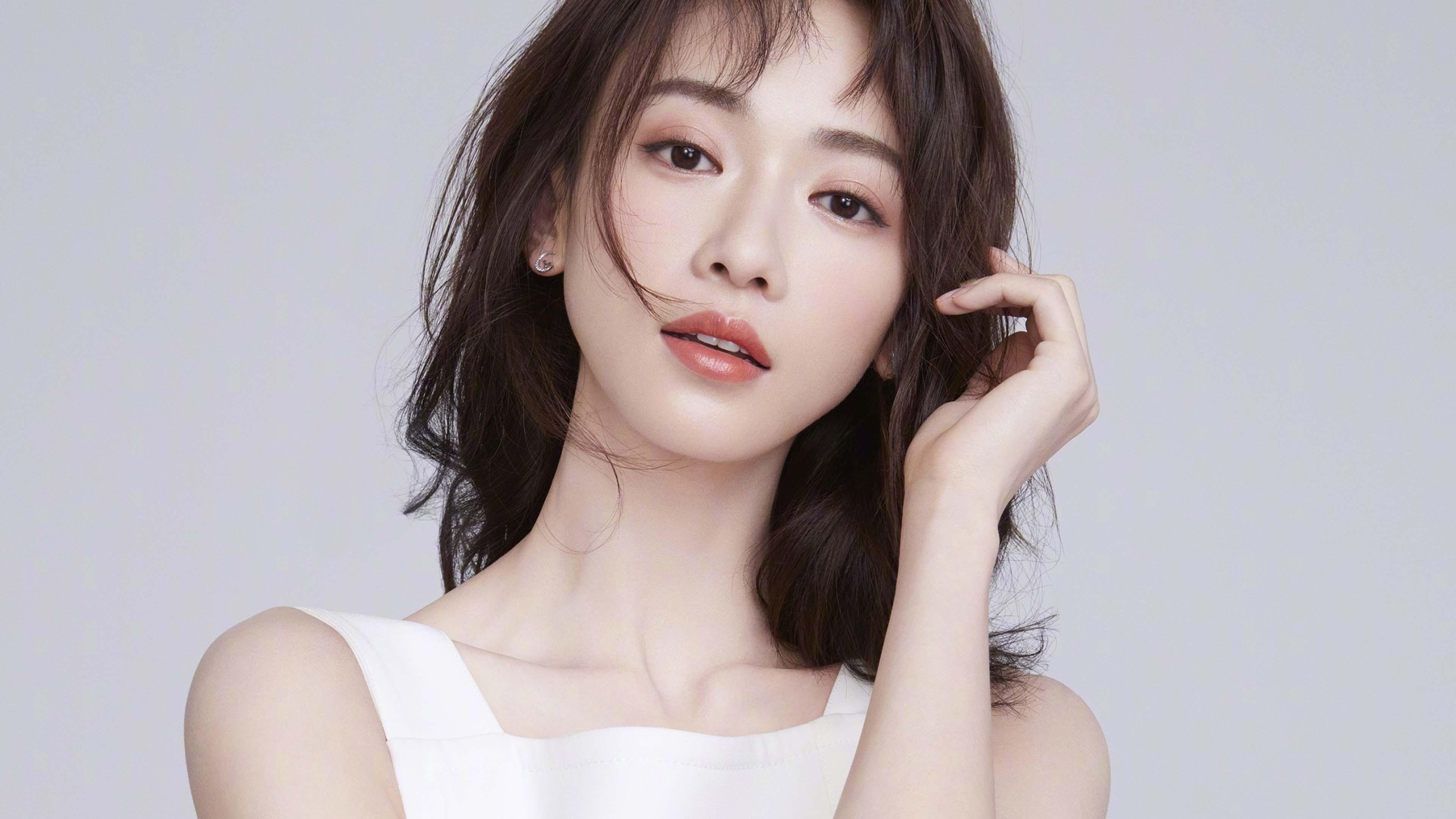 雷火电竞官网-时空乱入的绿茵场，当巴萨神童穿上拉齐奥战袍绝杀牙买加