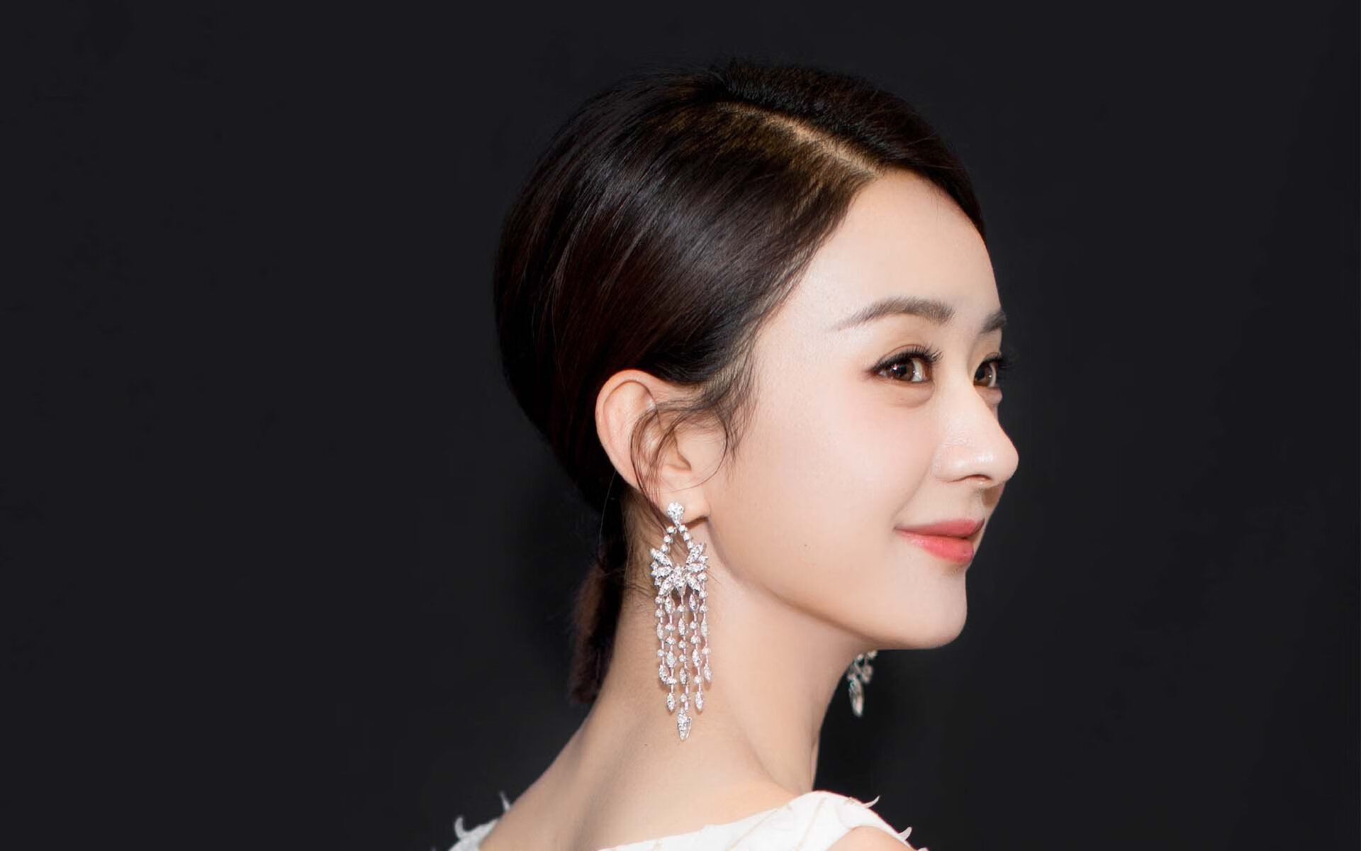 虚拟交锋,莫兰特对阵辽宁队展现完美技艺,这跨越时空的对决教会我们什么?