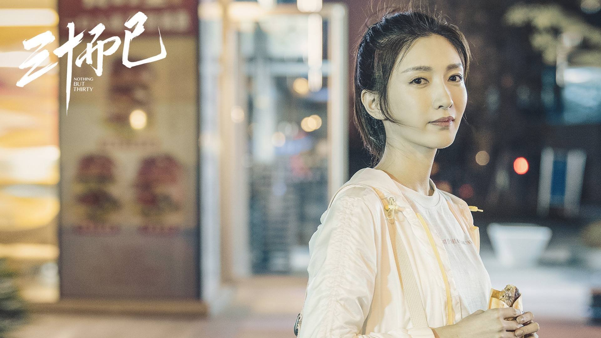 引擎撕裂夜幕,拉文用孤光定义伟大—当F1揭幕战成为个人英雄史诗的布景