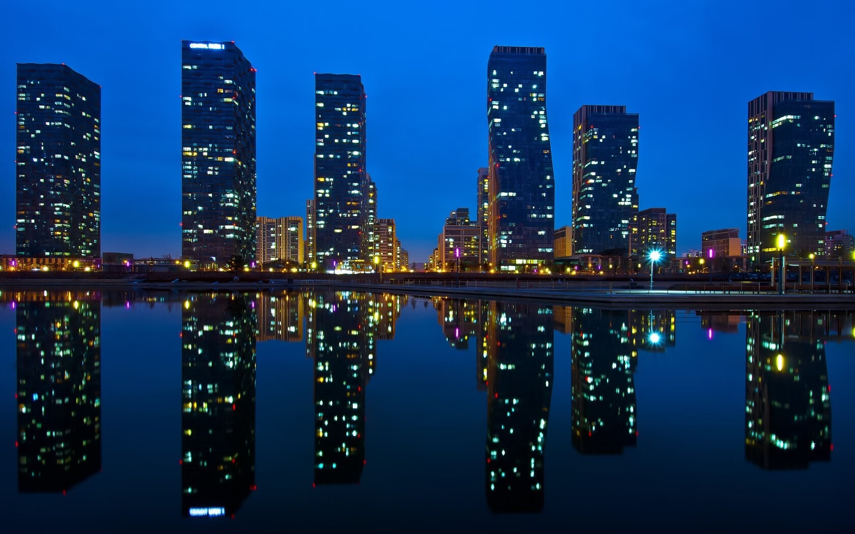 雷火电竞网站-东方铁壁与西方重炮，深圳队用血肉长城逼出最强的东契奇