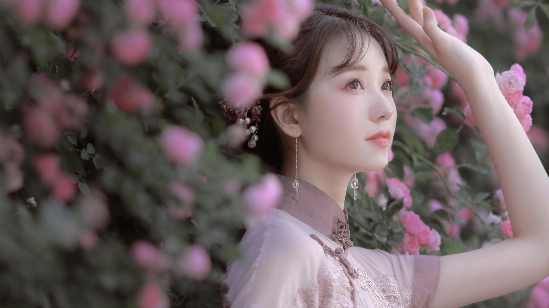 绿茵与硬木的巅峰交响，欧冠决赛与雄鹿夺冠背后的体育史诗